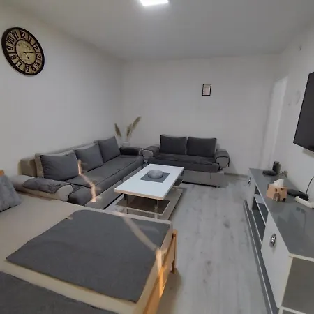 Emina Apartment *